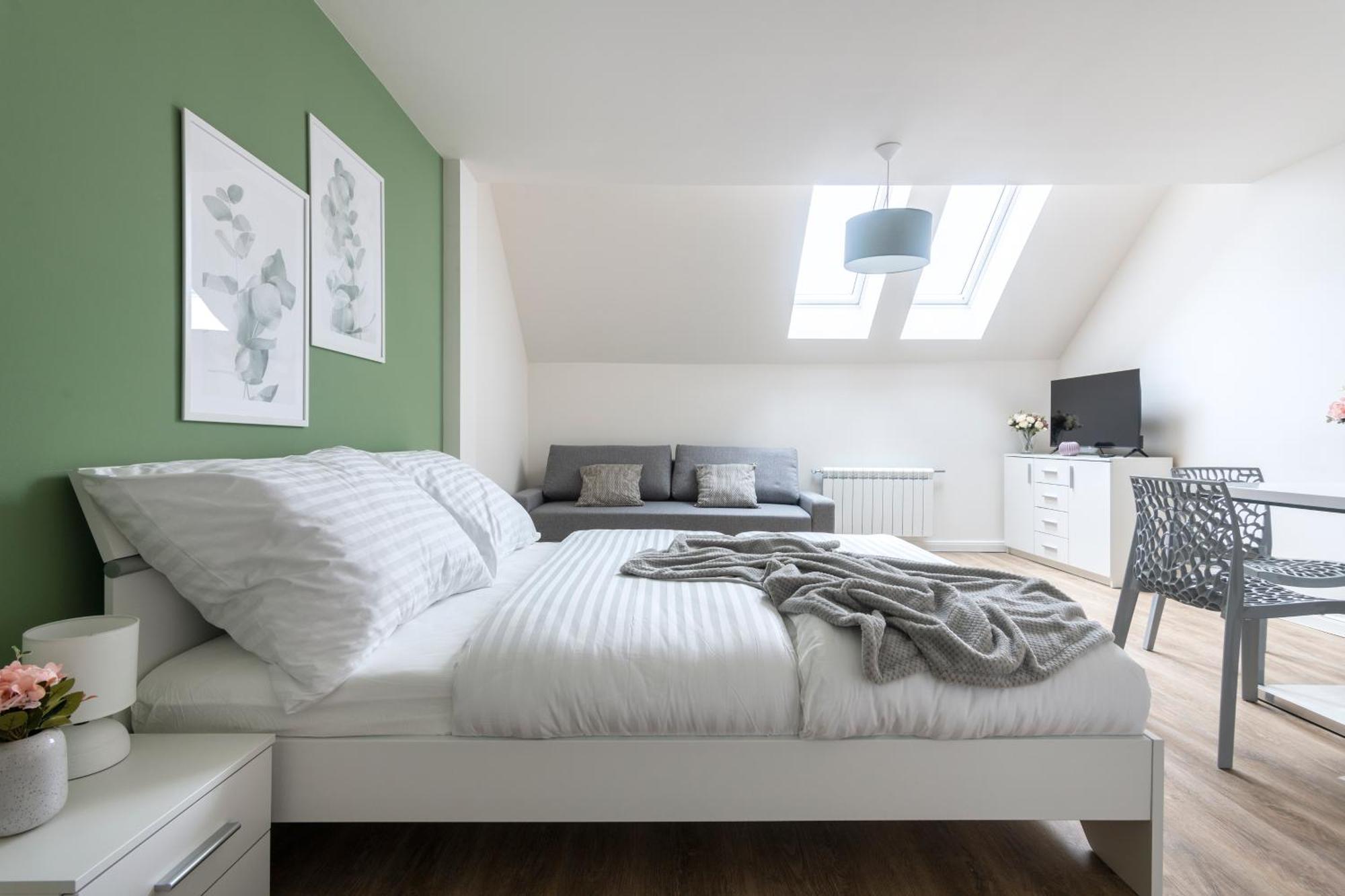Central Haven Apartments Прага Экстерьер фото